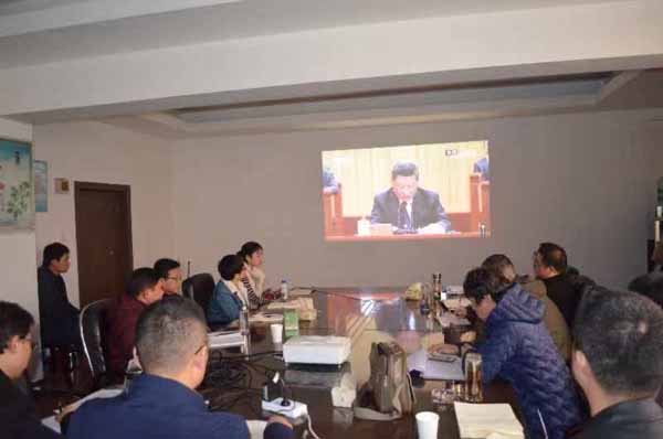 全体党员干部观看庆祝改革开放40周年 全体党员干部观看庆祝改革开放40周年