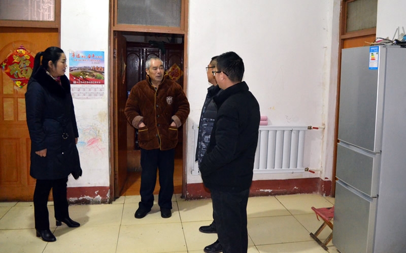 2019年春节工会组织慰问困难职工