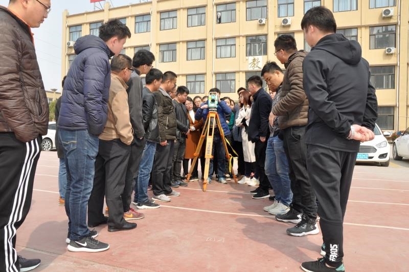 公司举办2019年经纬仪、全站仪应用培训班